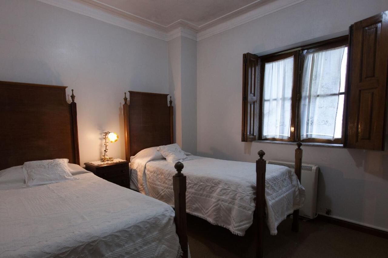 2 makuuhuonetta, silitysrauta/-lauta, ilmainen Wi-Fi, vuodevaatteet