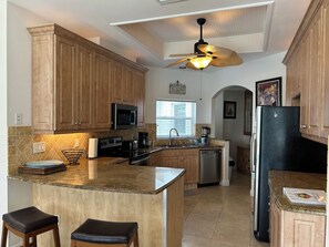 Kühlschrank, Herdplatte