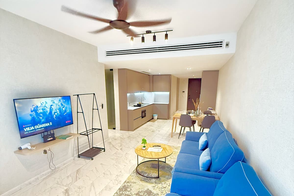 55-inch Smart TV with digital channels