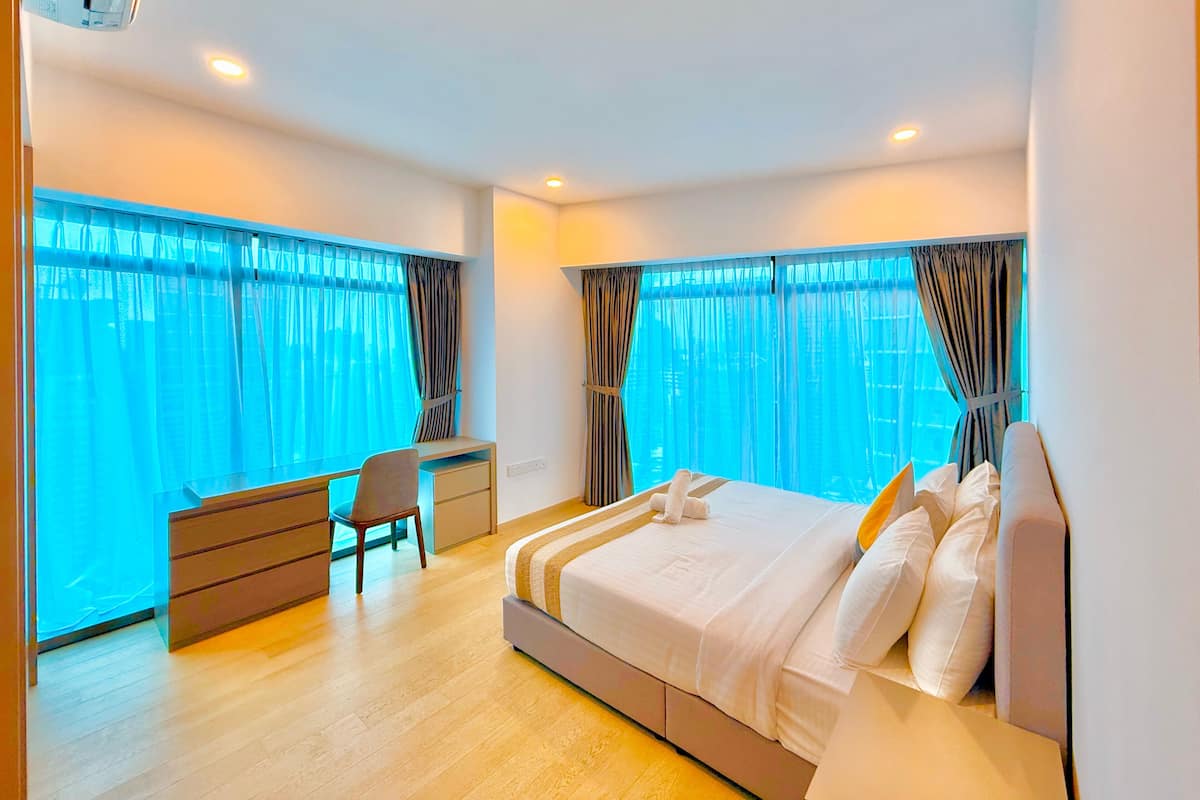 In-room safe, individually decorated, individually furnished, desk