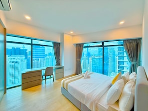 Appartement familial, plusieurs chambres, balcon, vue sur la ville | Vue sur la ville