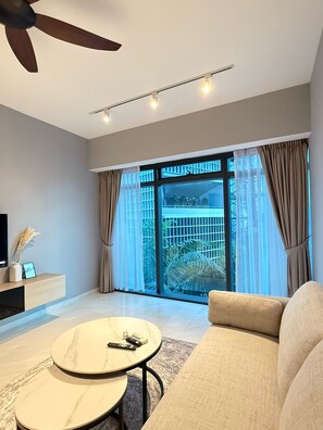 Junior Apartment, Golf View | Living area | 55-inch Smart TV with digital channels - Eaton Residence by crystal  (Kuala Lumpur)
