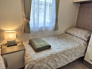 2 bedrooms, individually decorated, individually furnished, free WiFi - Fernwood Lodge (Great Yarmouth)