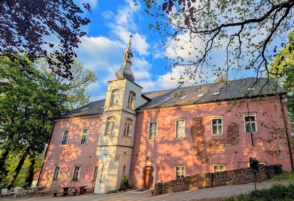 Front of property - Dwór Górny (Nowa Ruda)