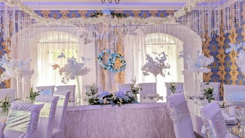 Indoor wedding