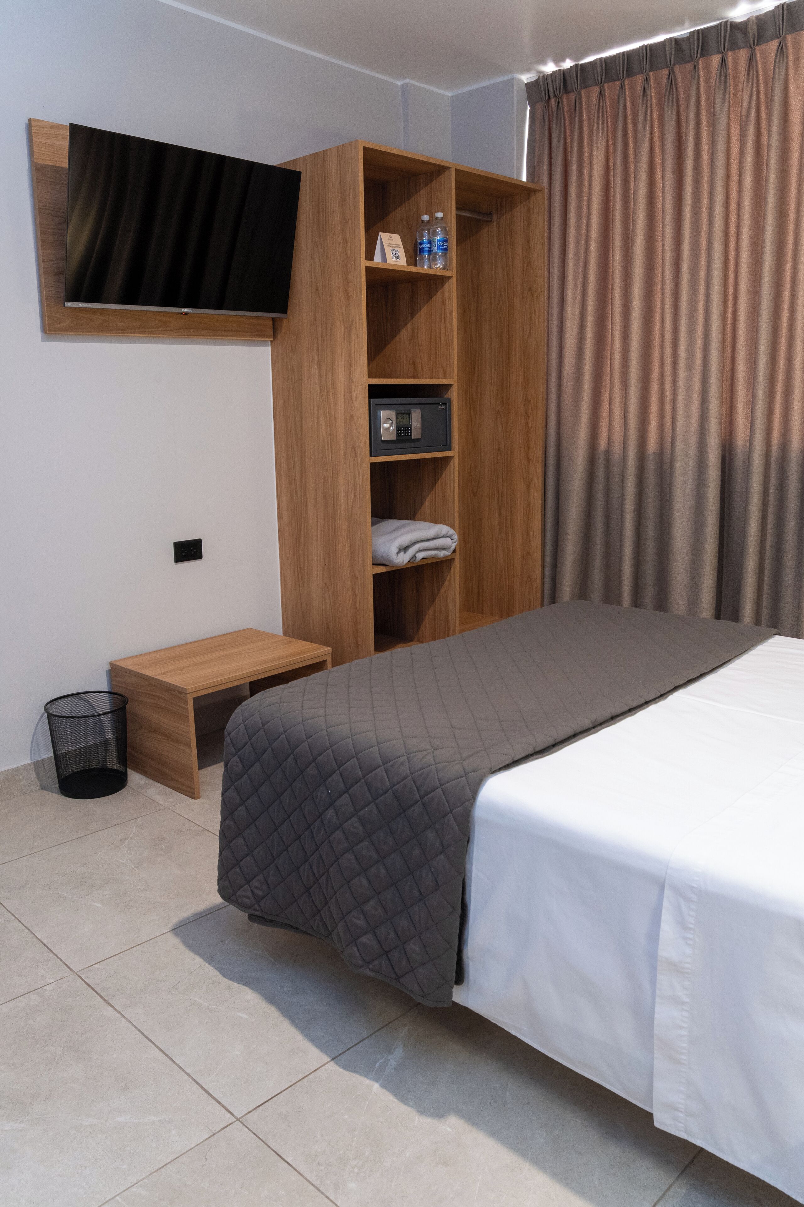 Standard Double Room | In-room safe, desk, laptop workspace, blackout drapes