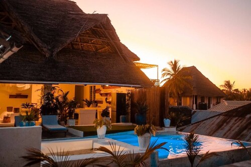 Private Penthouse stunning rooftop pool Paje Beach