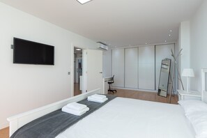 Casa | 1 quarto, ferros/tábuas de passar roupa