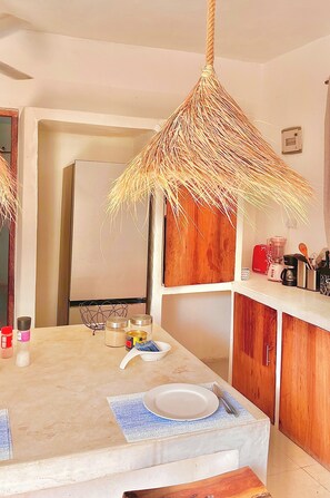 Interior - Private Authentic Island Villa & pool Paje Zanzibar TV WIFI AC 90m to beach (Paje Beach)