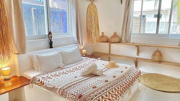 4 habitaciones, tabla de planchar con plancha, cuna de viaje y wifi