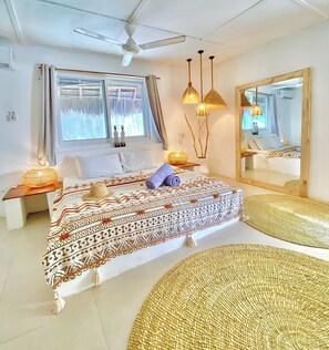 4 bedrooms, iron/ironing board, travel crib, WiFi - Private Authentic Island Villa & pool Paje Zanzibar TV WIFI AC 90m to beach (Paje Beach)