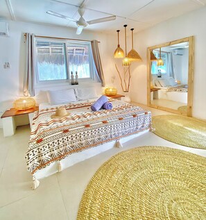 4 bedrooms, iron/ironing board, travel crib, WiFi - Private Authentic Island Villa & pool Paje Zanzibar TV WIFI AC 90m to beach (Paje Beach)