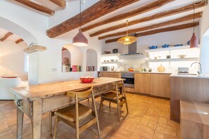 Dining - Rural House 'Can Panxeta' with Sea Views, Wi-Fi and Air Conditioning (Illes Balears)