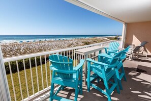 คอนโด, เตียงคิงไซส์ 1 เตียง และโซฟาเบด (Islander Beach Resort 2002) | บริเวณที่พัก