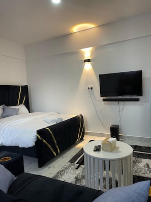 1 bedroom, iron/ironing board, WiFi, bed sheets