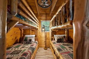 5 chambres, fer et planche à repasser, Wi-Fi gratuit