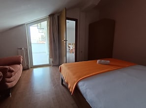 2 bedrooms