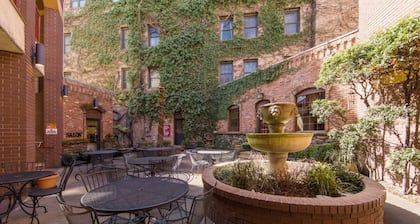 Vintage-Inspired Wine Country Stay