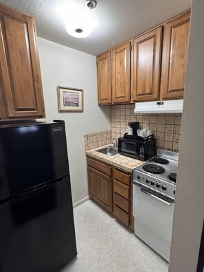 Fridge, microwave, coffee/tea maker