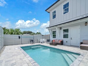 Maison, plusieurs lits (Evergreen By the Sea Unit B) | Piscine