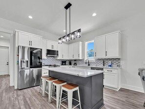 Maison, plusieurs lits (Evergreen By the Sea Unit B) | Cuisine privée