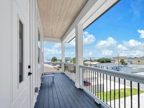 Maison, plusieurs lits (Evergreen By the Sea Unit B) | Terrasse/Patio