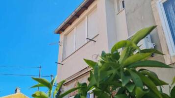 Departamento (One Bedroom Apartment) | Exterior