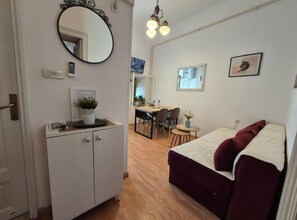 Apartment (One Bedroom Apartment) | Living room | 32-inch flat-screen TV with cable channels - Apartment Bijonda Near Arena Pula (Pula)