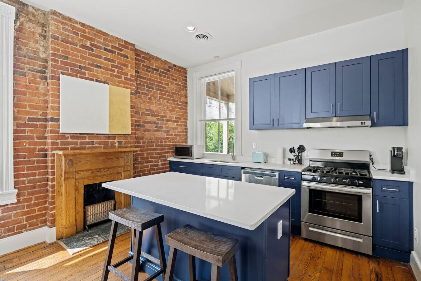 雪櫃、微波爐、焗爐、爐具