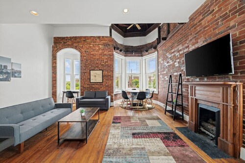 Charming Historic 2 BR Near VCU