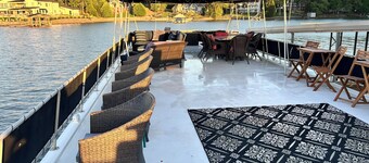 Stunning 3-bedroom house boat in Charlotte with optional cruises available.