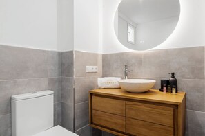 Hair dryer, towels