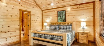 Smoky Serenade - 8Bdr Cabin with large indoor pool. Sleeps 30!