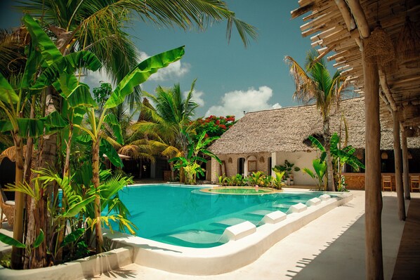 Exterior - Iosif Duduman (Paje)