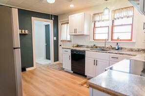 Microwave, oven, stovetop, dishwasher