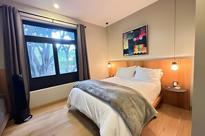 套房 | 高級寢具、舒適加層、客房內保險箱、熨斗/熨衣板