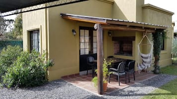 Tempat makan outdoor