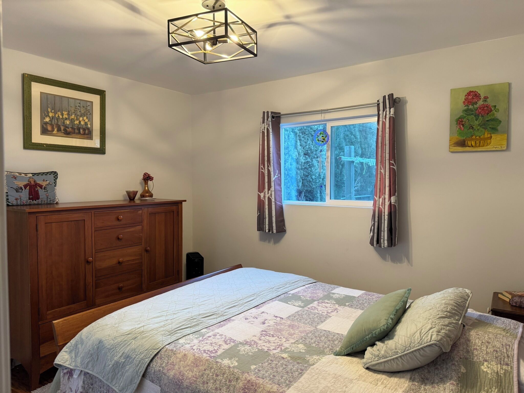 3 chambres, fer et planche à repasser, Wi-Fi, draps fournis