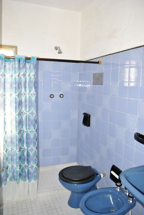 Bathroom - Ollantay Hotel (La Falda)