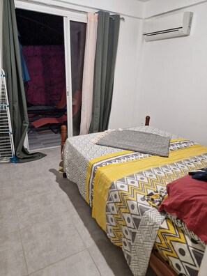 1 sovrum, strykjärn/strykbräda, wi-fi och sängkläder