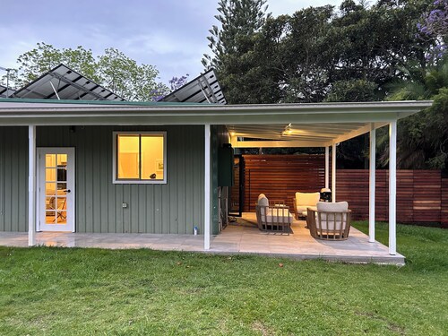 EcoShed - Private Riverfront Getaway. Eco-friendly, pet friendly, close to town