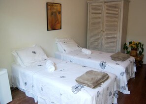 Room - Pousada Bonfim (Búzios)