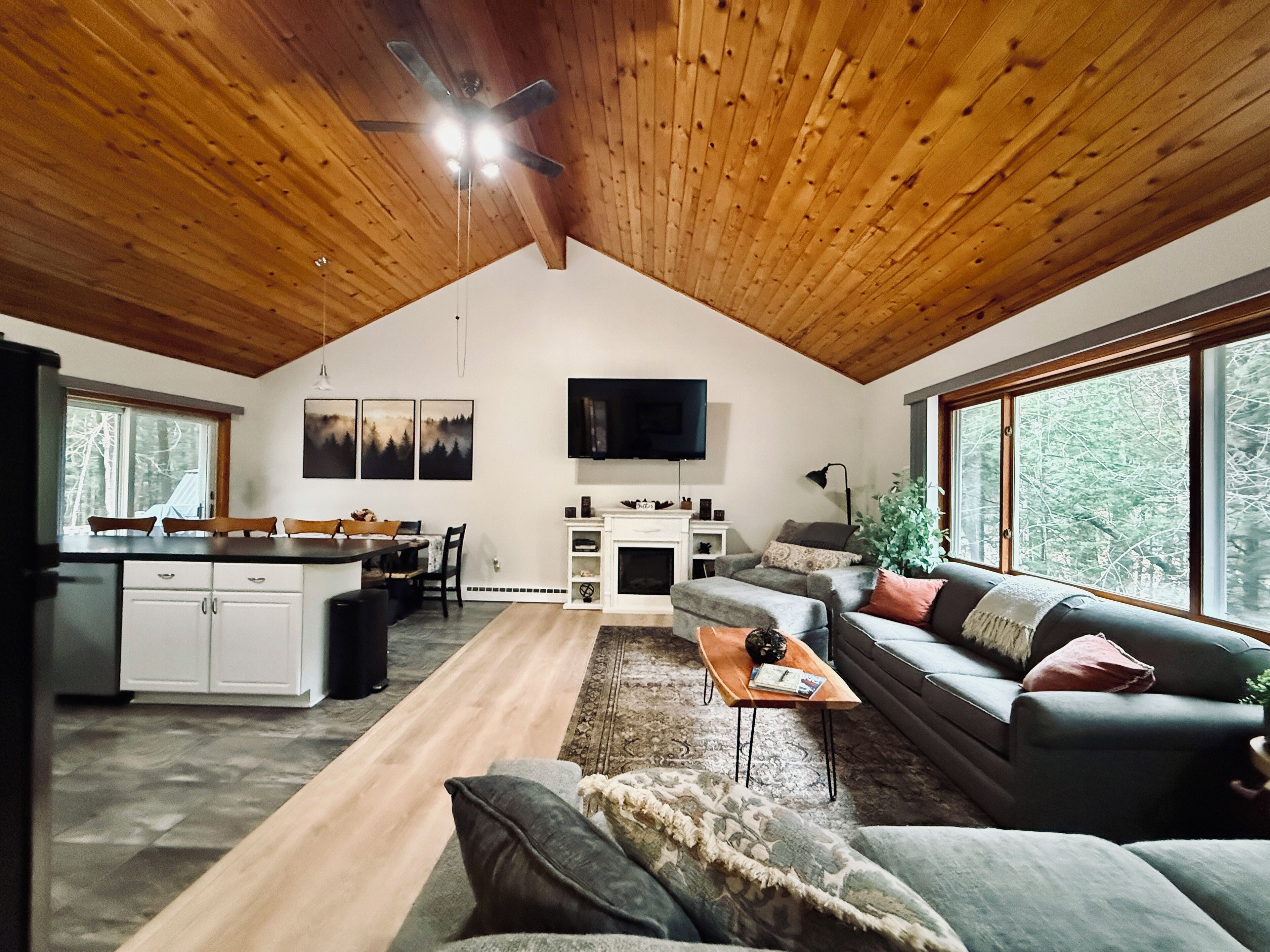 Smart TV, fireplace, foosball, books