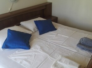 1 chambre, accès Internet, draps fournis