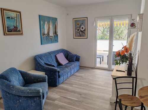 Villa Mery - Studio Apartment with Balcony and Sea View - 3