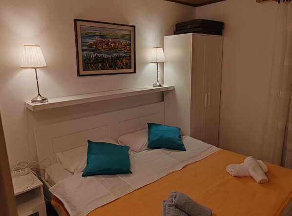 Internet, bed sheets - Villa Mery - Studio Apartment with Balcony and Sea View - 3 (Rab)