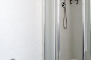 Douche, bidet