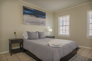 2 bedrooms, iron/ironing board, free WiFi, bed sheets