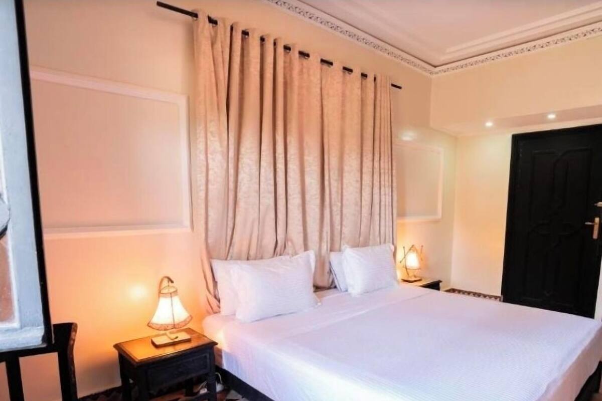 Coffres-forts dans les chambres, Wi-Fi gratuit
