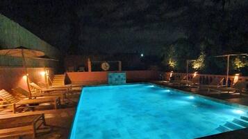 Piscina all'aperto